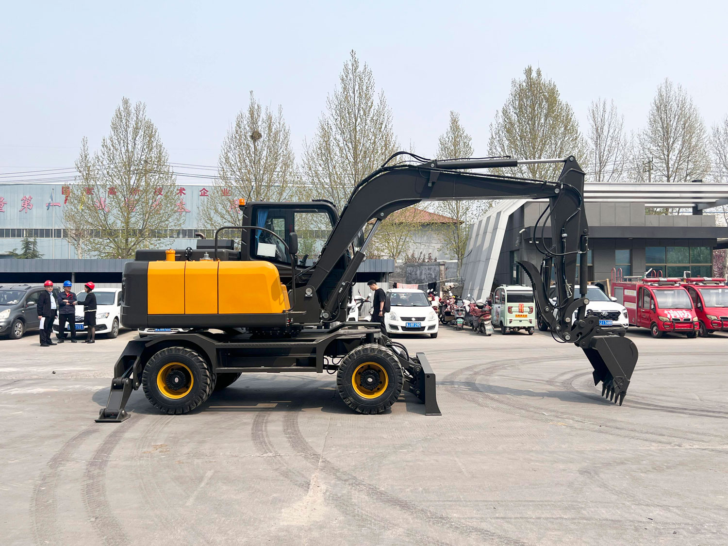 PW80 Колесный экскаватор