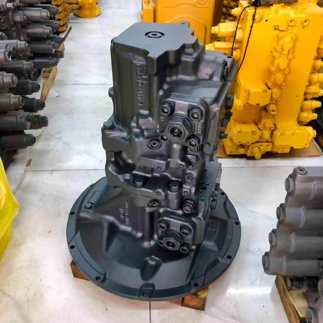  главный насос PC350-7